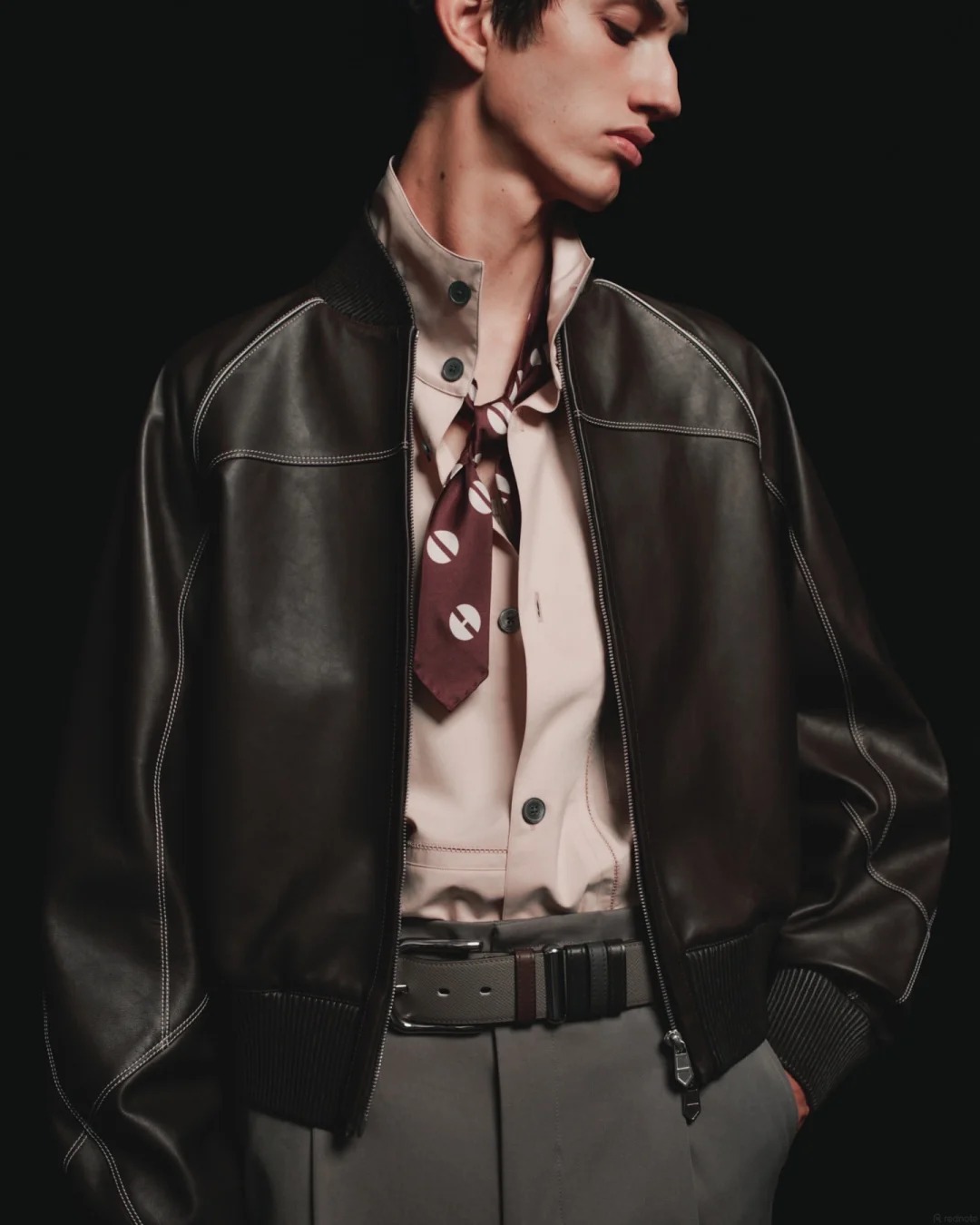 Hermès 2027 春夏男裝：新舊交接之間，把目光放回衣服