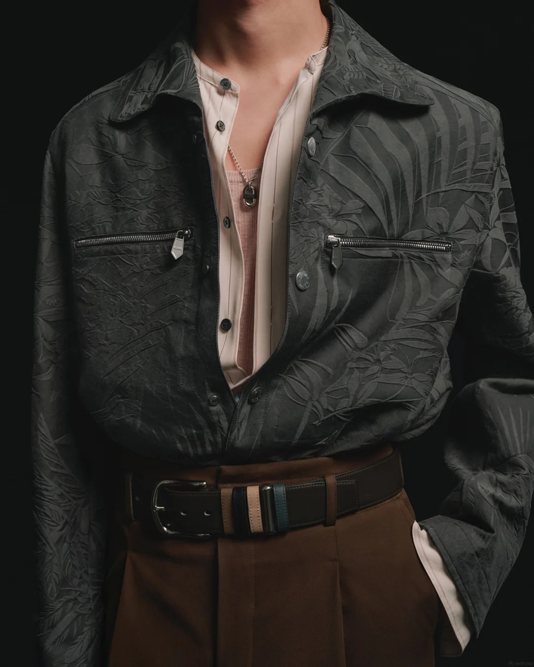 Hermès 2027 春夏男裝：新舊交接之間，把目光放回衣服