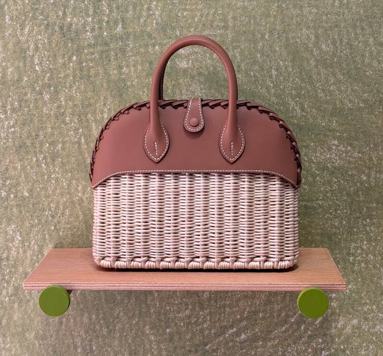 Kelly 開花，刺繡系列欲罷不能的增加中