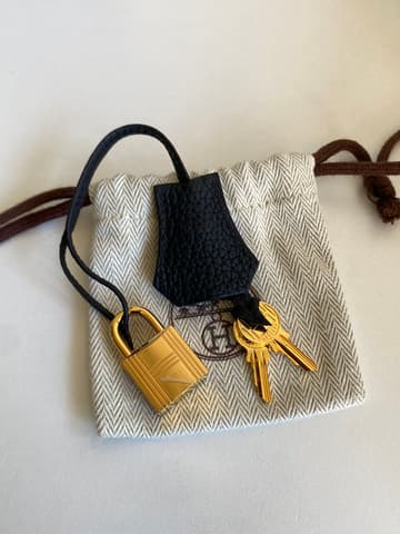 經典老錢風，黑色金扣Birkin 25