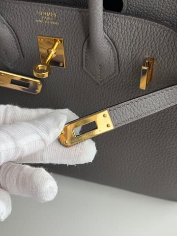 皮面乾淨無紋的錫器灰 Birkin 25