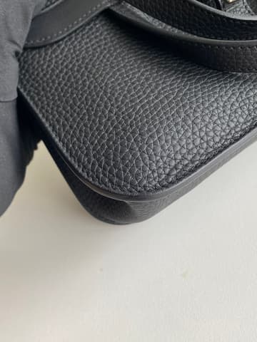 二手 99 新黑色銀扣 Halzan 25