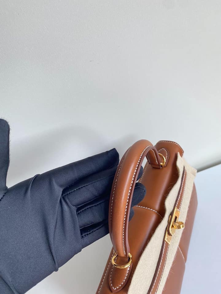 二手99新全配馬鞍皮原色金扣Kelly25 Padded