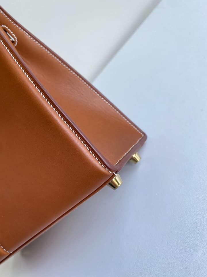 二手99新全配馬鞍皮原色金扣Kelly25 Padded