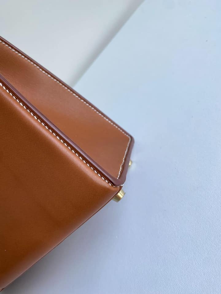 二手99新全配馬鞍皮原色金扣Kelly25 Padded