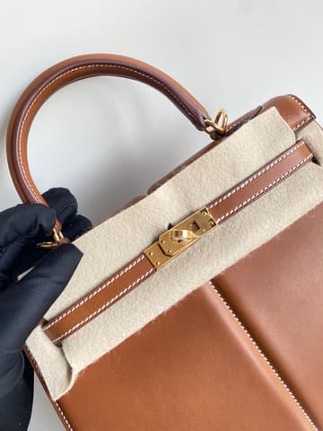 二手99新全配馬鞍皮原色金扣Kelly25 Padded