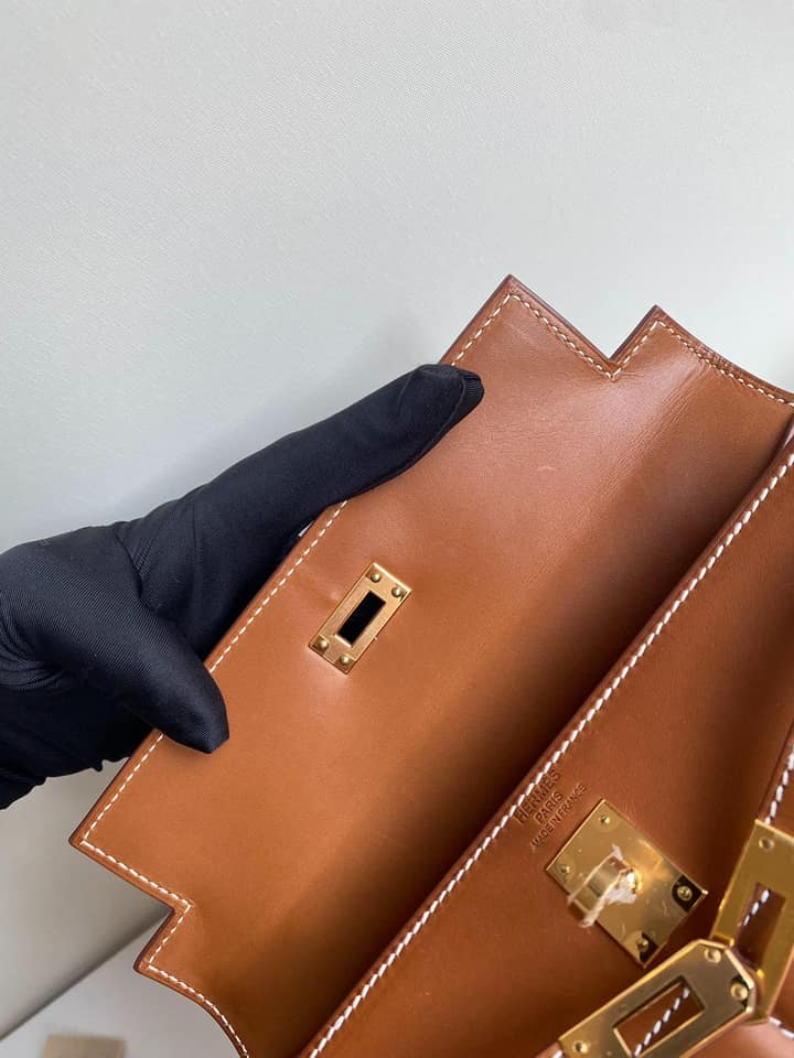二手99新全配馬鞍皮原色金扣Kelly25 Padded