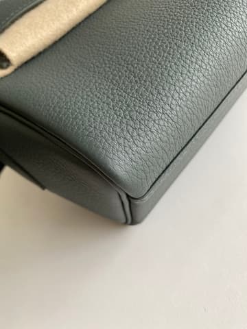 全新全配沼澤綠銀扣 Kelly Messenger 小號