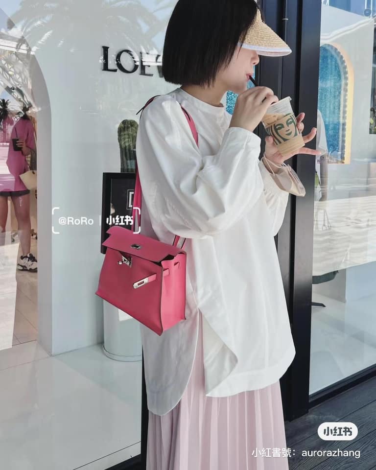 留成仇的8W唇膏粉