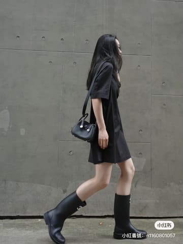全新全配黑色銀扣 Mini Lindy 二代