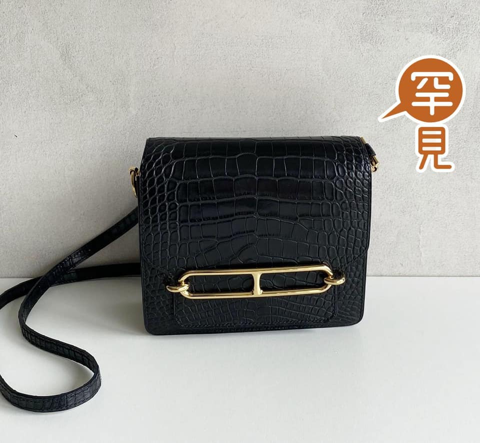 二手97－98新全配，黑色淡金扣 Mini Roulis