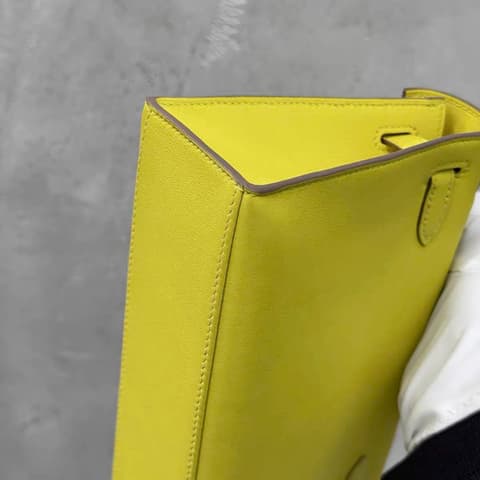 二手 98－99 新檸檬黃銀扣 Kelly Pochette 檸檬黃 Swift 皮 銀扣