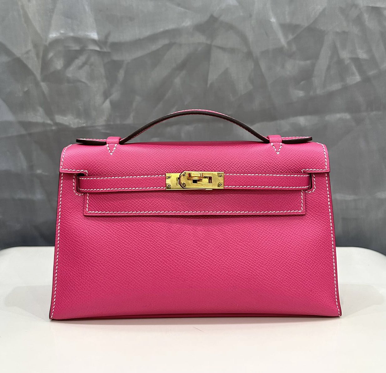 閒置新E5 糖果粉金扣 Kelly Pochette