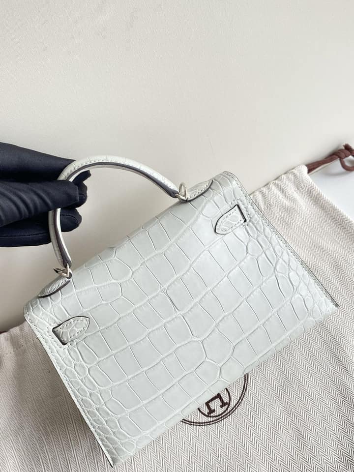 全新全配，冰晶灰銀扣霧面鱷魚Mini Kelly2代