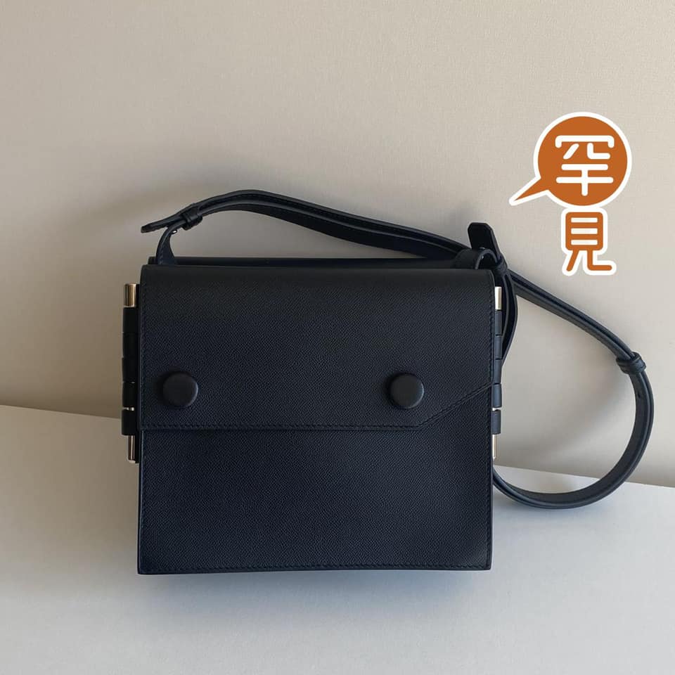 一個能有五種背法的神奇雙子星包包